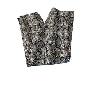 ESTELLE & FINN reptile print pull on pants